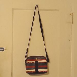 Small Tommy Hilfiger bag with a card carrier.